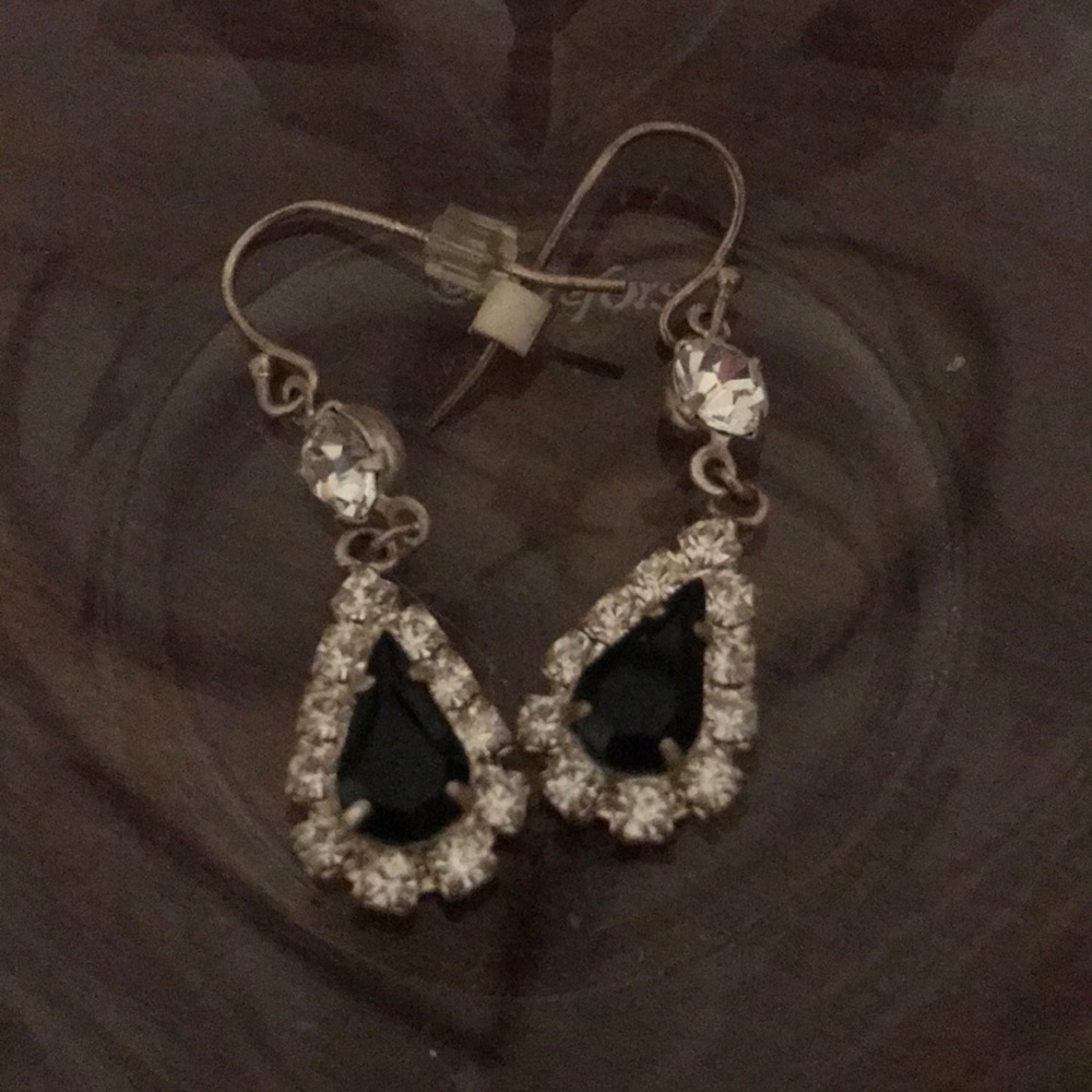 Drop earrings